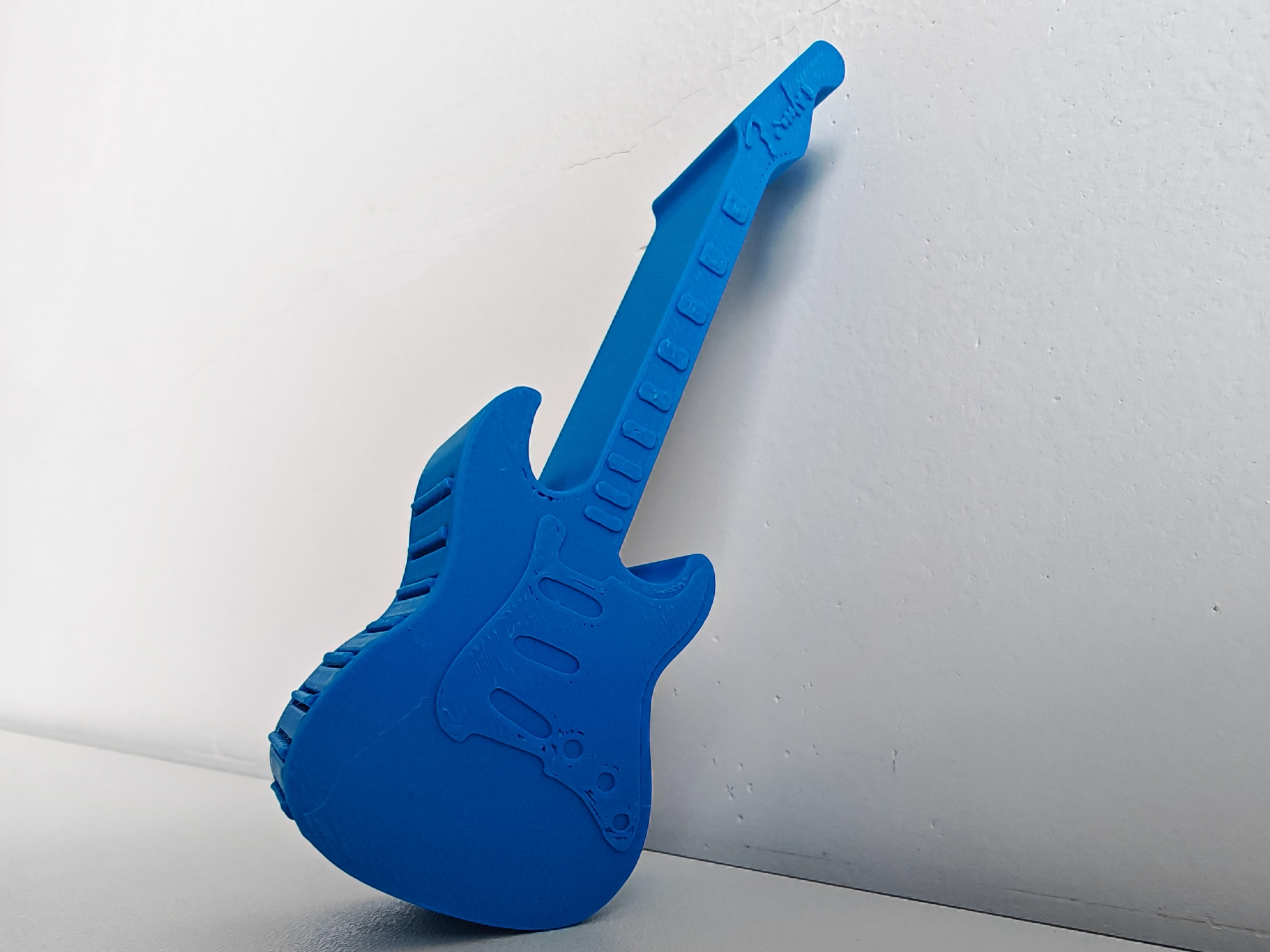 نگهدارنده پیک گیتار Fender Stratocaster